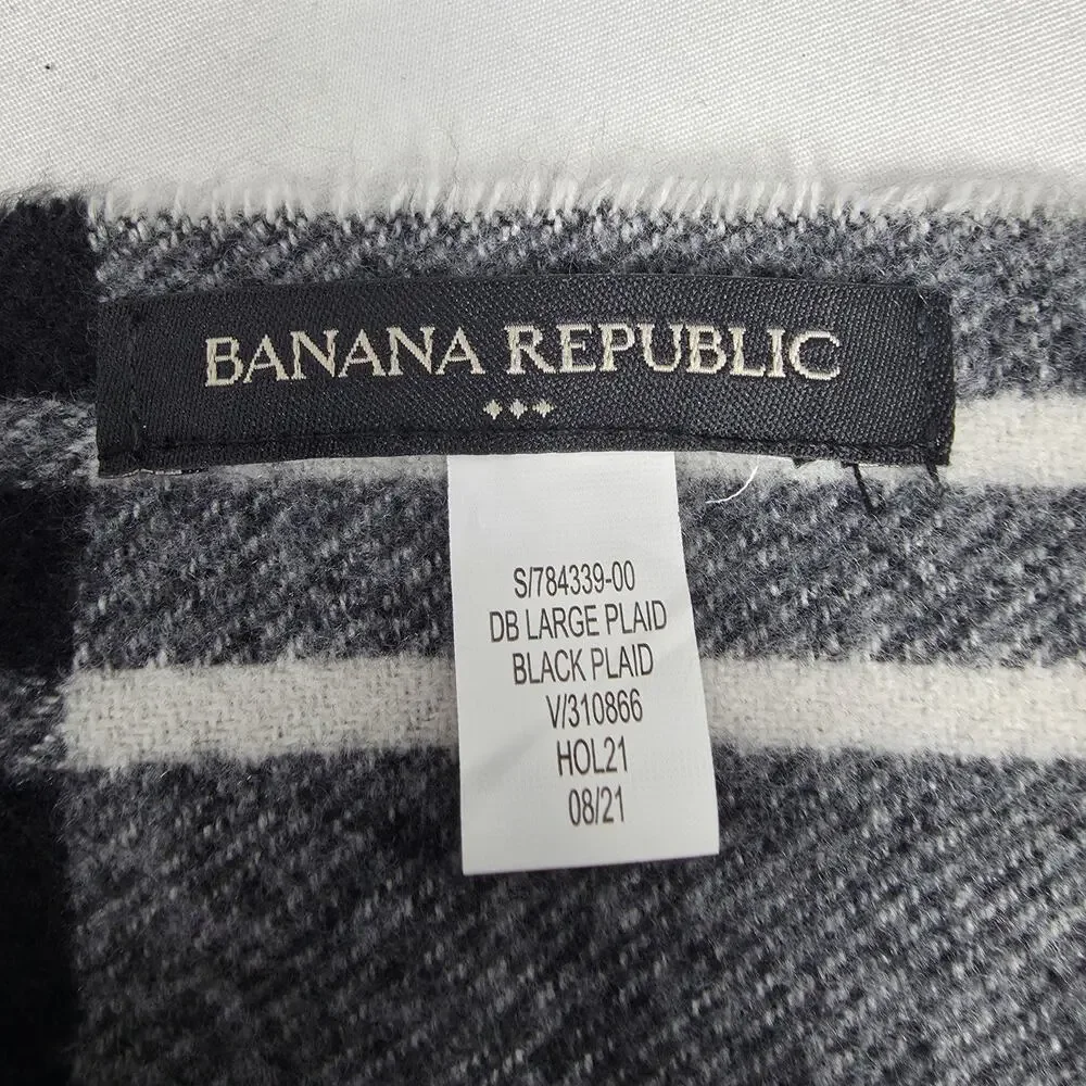 BANANA REPUBLIC UNISEX BLACK PLAID WOOL BLEND BLANKET SCARF – 80